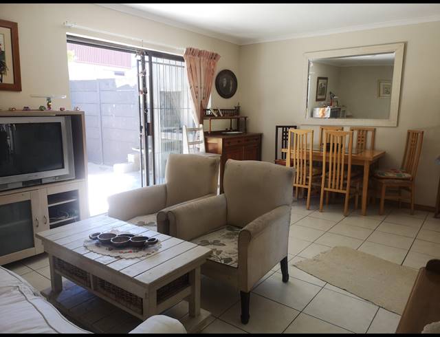 3 BEDROOM HOUSE SOLD IN TABLE VIEW
